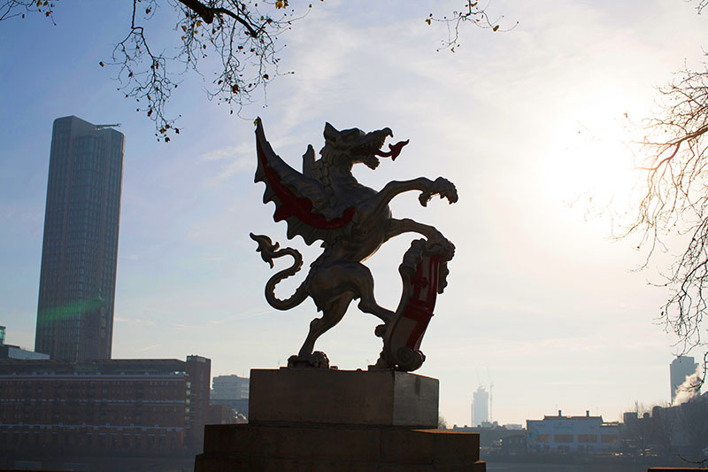 city london dragon statue