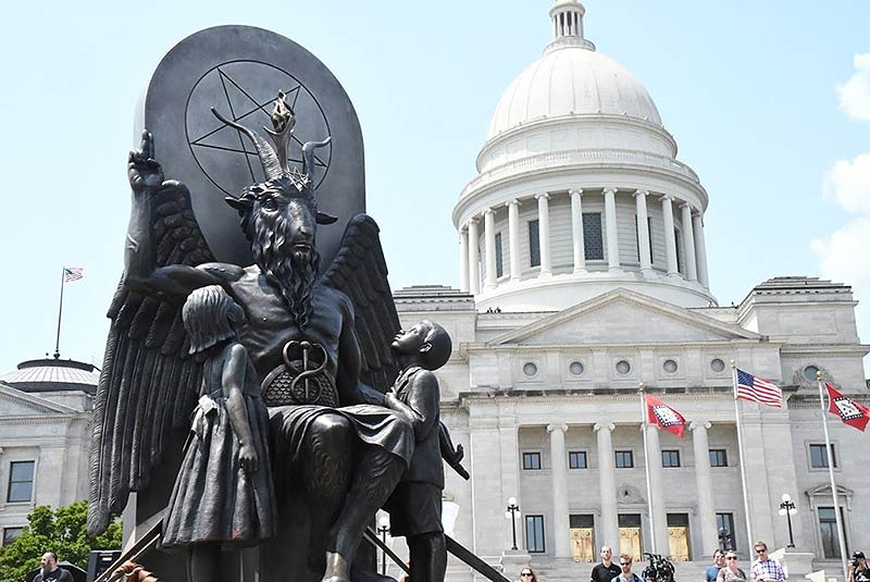 baphomet-arkansas-capitol