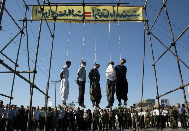 hanging-iran-2
